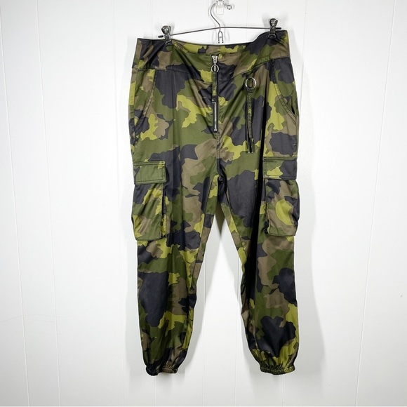 Wild Fable Green Camo Satin Jogger Pants Plus Size 14W - Picture 1 of 7